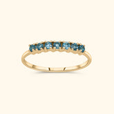Tara London Blue Topaz ring van 9 karaat goud met zeven blauwe edelstenen – Josephina Jewelry